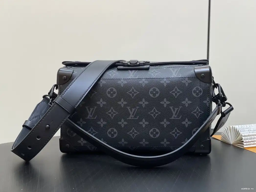 WIS East LOUIS VUITTON West-29*17.5*10CM Trunk Soul 0705